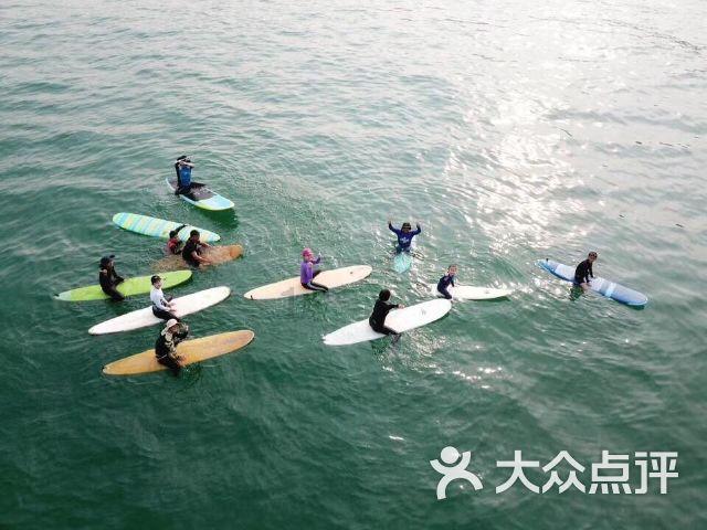 80岁老父亲在儿子新房墙上题字，网友看后怒赞，字如其人有科学依据吗？游戏画面