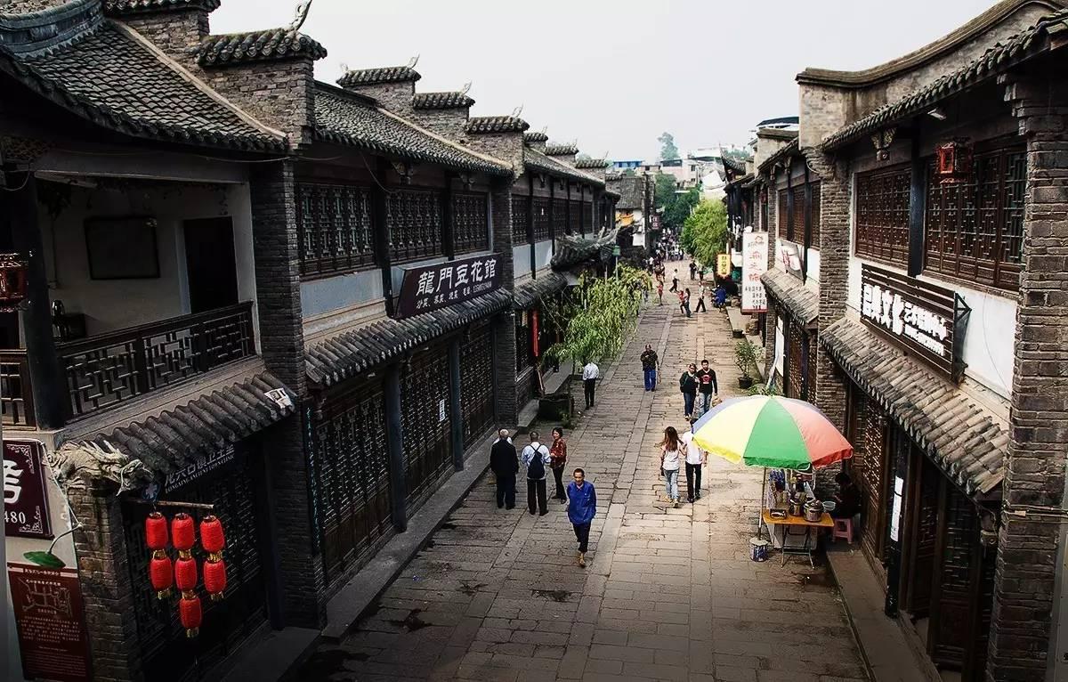 州人大常委会：立法护航彝绣产业有序发展